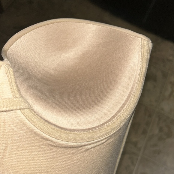 Unique Lingerie Corset Bra - Picture 7 of 9